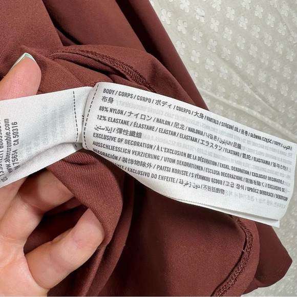 Abercrombie & Fitch NWT Brown Long Sleeve Seamless Asymmetrical Cut Out Top - Picture 5 of 6